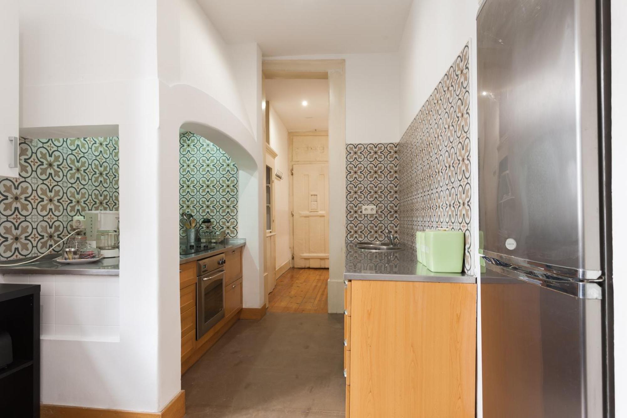 Tejo Vintage Three-Bedroom Apartment - By Lu Holidays Лиссабон Экстерьер фото